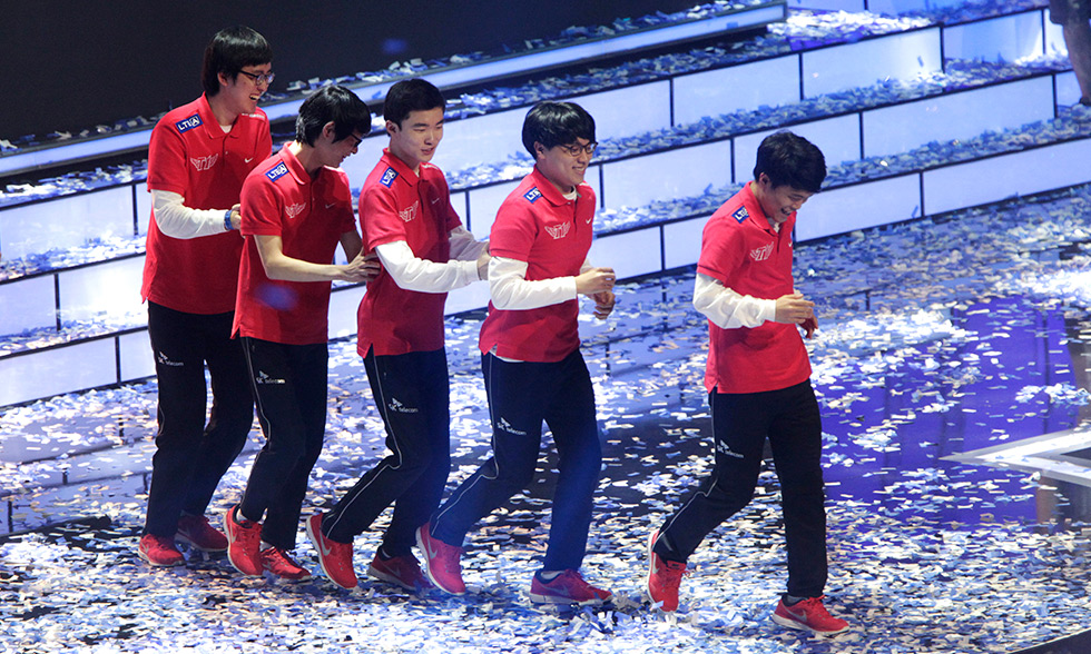 无畏契约如何成为年轻人社交娱乐首选？英雄技能系统与网吧游戏体验的完美结合，官方赛事推动热度持续攀升-开运电竞